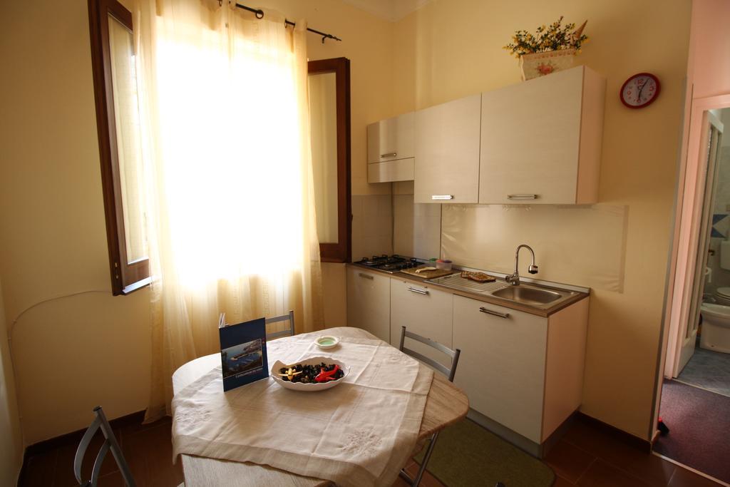 Bovio Guest House Castellammare del Golfo Buitenkant foto
